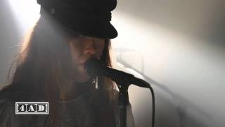 Blonde Redhead - Love or Prison (4AD Session)