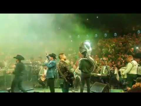 Julion Álvarez - Los Rojos - Lalo Mora Jr Juntos En El Domo Care