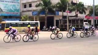 preview picture of video 'Giải đua xe đạp về Trường Sơn đã đến Hà Tĩnh'