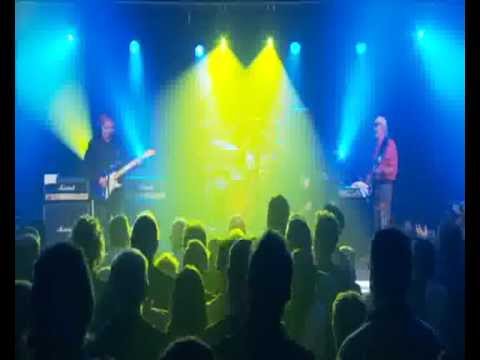 Danny Bryant's RedeyeBand - Night Life Live In Holland (2012)-Heartbreaker-Part 1.flv