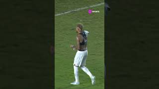 A torcida do Santos ficou na bronca com o time após o empate com o Coritiba! 😬😬 #shorts