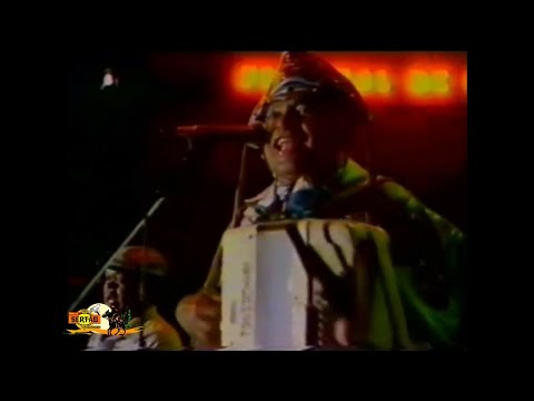 LUIZ GONZAGA AO VIVO NO FESTIVAL DE VERÃO DO GUARUJÁ SP, EM 1981 PARTE FINAL 04