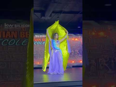 Nicole Maria Bellydancer