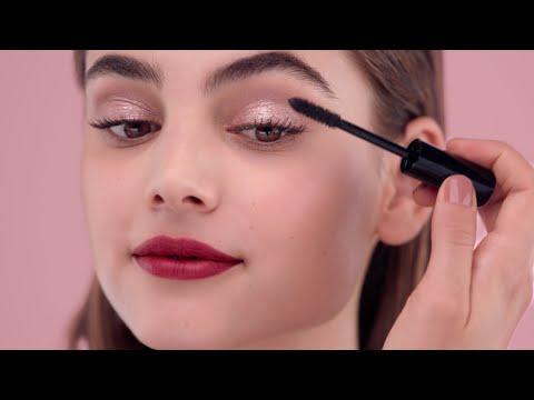 Lustrous Eyes with OMBRE PREMIÈRE LAQUE, SPRING-SUMMER 2020 COLLECTION – CHANEL Makeup Tutorials