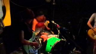 THEE TSUNAMIS "Trash Talk" Record Store Day 2015 at Vibes Music