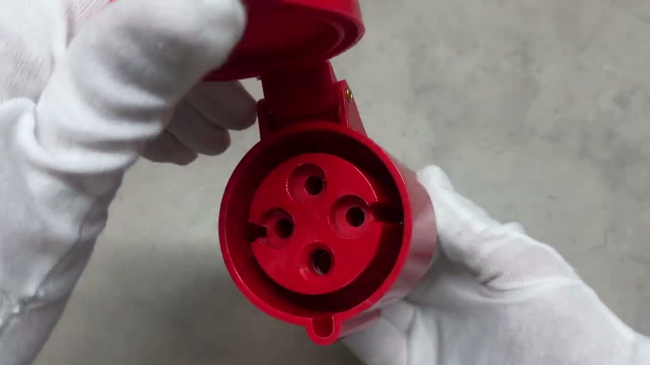 Розетка переносная 224 3Р+РЭ 32А 380-415В IP44 A0080020005