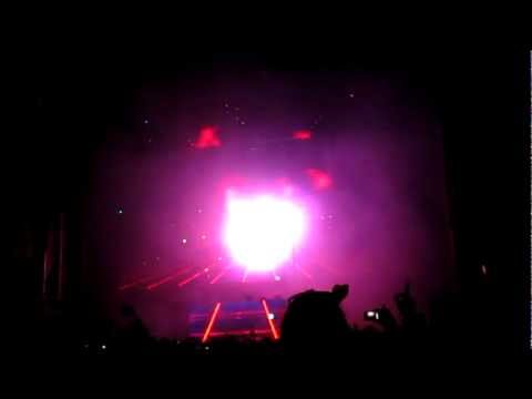 Axwell - Can't Stop Me Electric Zoo 2012