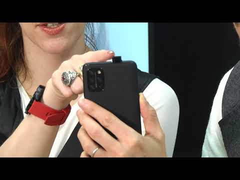 Popping the selfie camera on the UMIDIGI S5 Pro