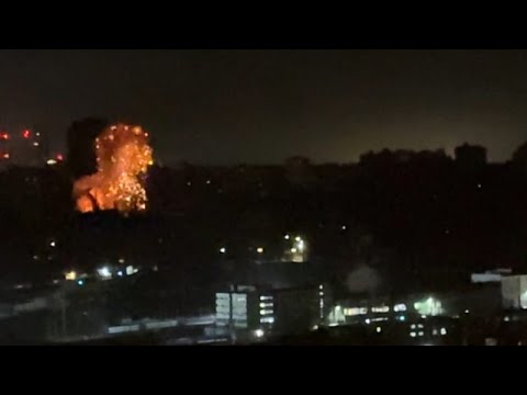 Tote und Dutzende Verletzte: Russische Drohnen und Raketen gehen auf Kyjiw nieder