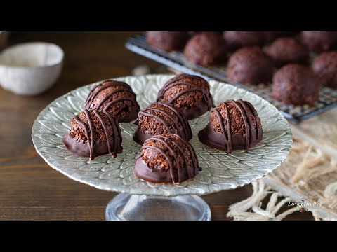 The BEST Chocolate Coconut Macaroons you have ever tasted (Easy & Healthy!)