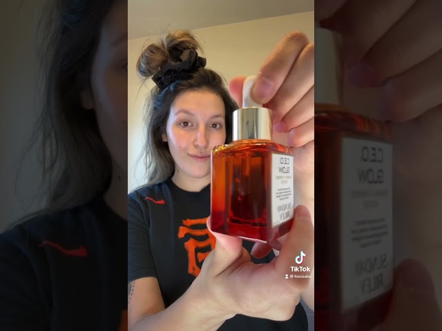 Vídeo relacionado con Sunday Riley C.E.O Glow Vitamina C + Turmeric Face Oil 15 ml