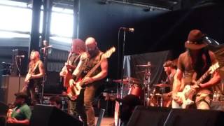 Shaman&#39;s Harvest - Dragonfly (with Behind Blue Eyes intro) LIVE Corpus Christi Tx 6/27/16