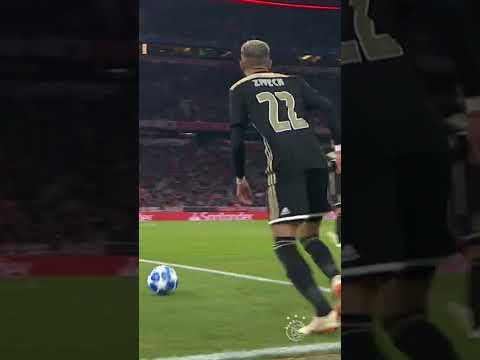 This Hakim Ziyech pass will never get old 🪄