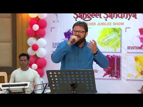 Moniil  Laaga Chunari Mein Daag live by Moniil