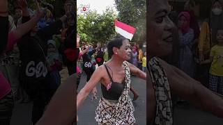 Download lagu Random Karnaval Ngronggot #shorts mp3