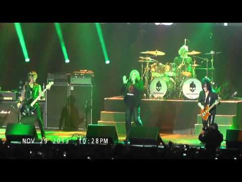 Kings of Chaos Pour Some Sugar On Me Joe Elliott Gilby Clarke Steve Stevens Duff McKagan Matt Sorum