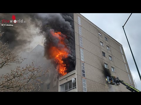 Großeinsatz bei Wohnungsbrand im 3. OG in Wiener Neudorf