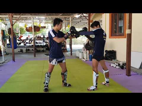 Using the arm control for stopping opponent and counter attack