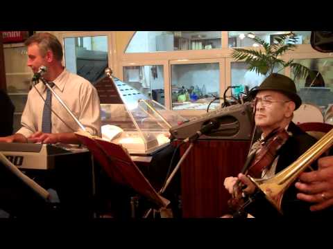 Mucea. Sadau`....(live la o nunta de la Trei Pitici)