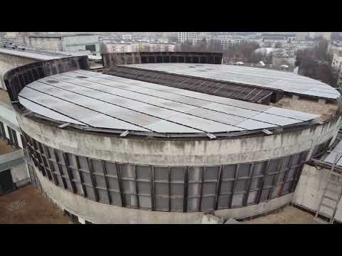 EuRoPol Gaz - opuszczony biurowiec