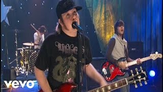 Fall Out Boy - This Ain&#39;t A Scene, It&#39;s An Arms Race (AOL Sessions)