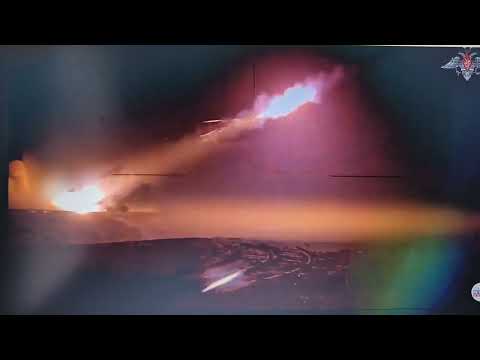 RUSKO BUŠÍ DO UKRAJINY: ruské útoky devastují ukrajinská města; Moskva vyhlašuje obsazení Jarovy...