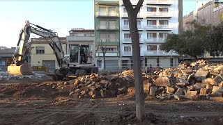 preview picture of video 'Pineda de Mar: Obres de reforma de la Plaça Espanya (23-1-2014)'