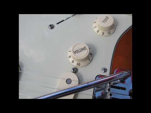 2011 Fender American Deluxe Stratocaster with S1 Switch - Tobacco Sunburst