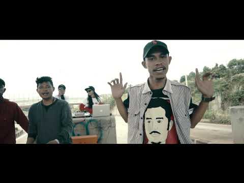 HiphopMalukuBersatu(EgaMc,DestaMuskitta) X TahuryFamilyGathering (VickyTrap,Neno) - We Are Back