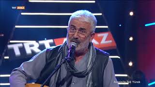 Esat Kabaklı söylüyor &#39;&#39;Bil Oğlum&#39;&#39;