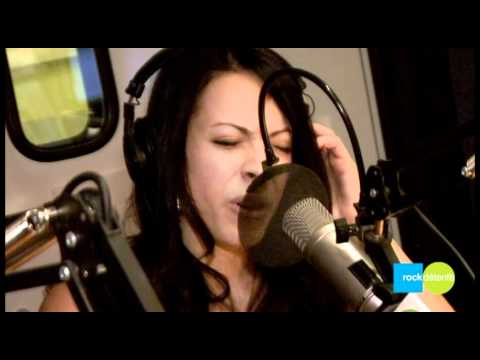 Marie-Mai et David Usher chantent "Je repars"