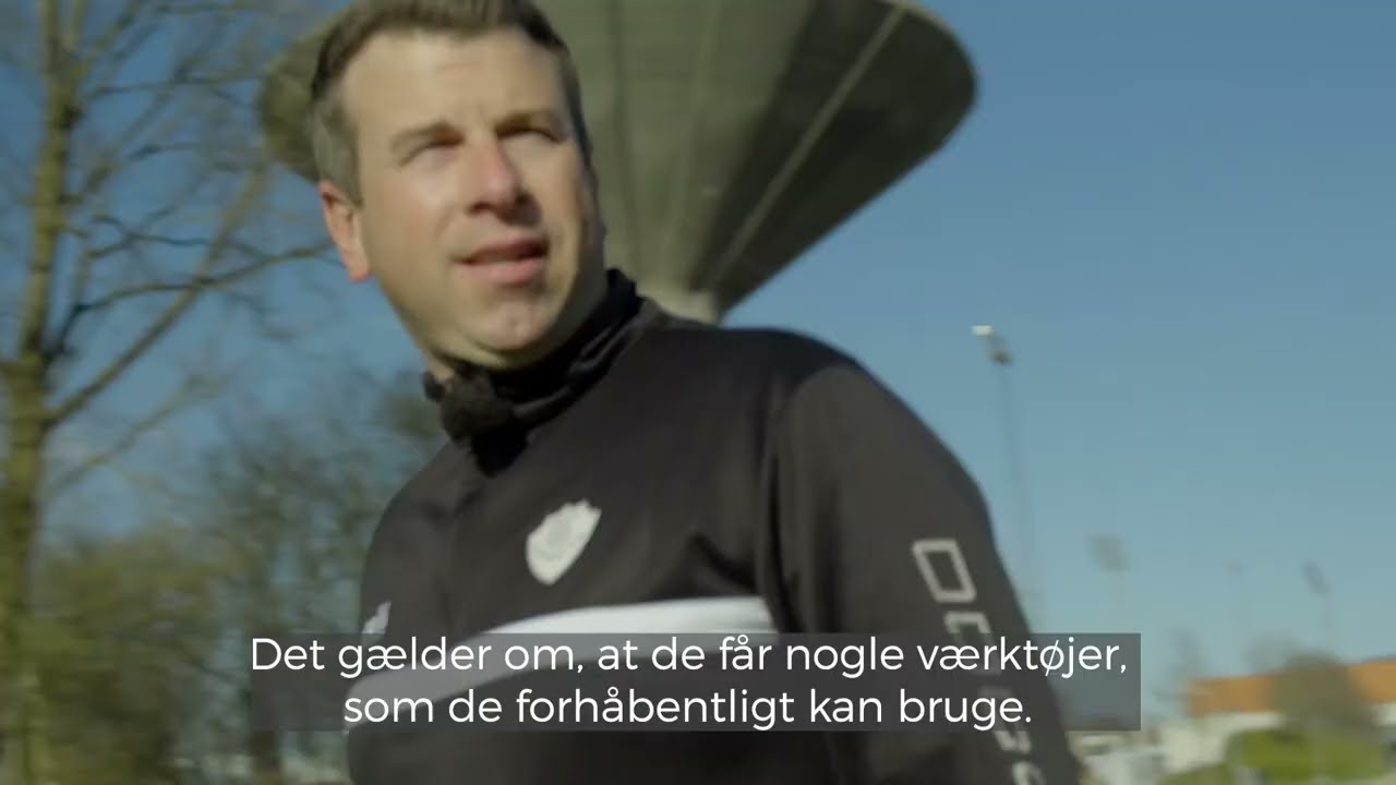 Læs nyheden "Børneudviklingstræneren træner trænerne" Børneudviklingstræneren træner trænerne