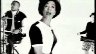 The Selecter - On My Radio (OFICIAL)