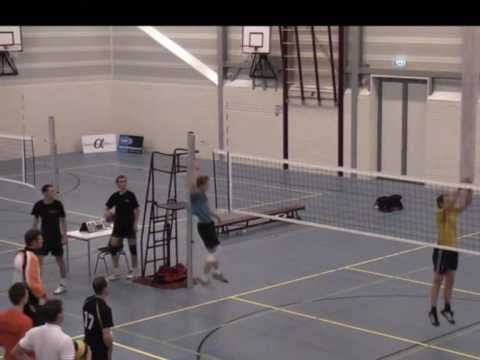 Inslaan Volley2B Heren 1 - Fusion Heren 2 (15-01-2011)
