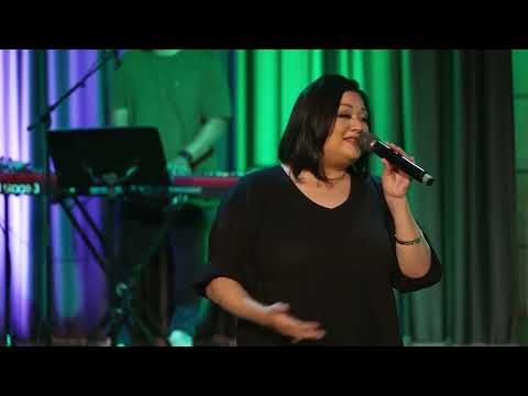 El Gibor v'El Elyon - Daniela Escobar