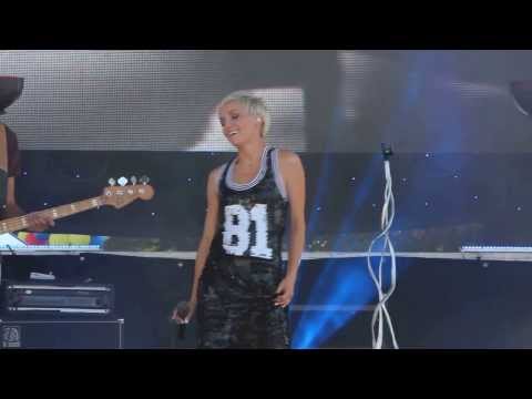 Ania Wyszkoni - Z ciszą pośród czterech ścian