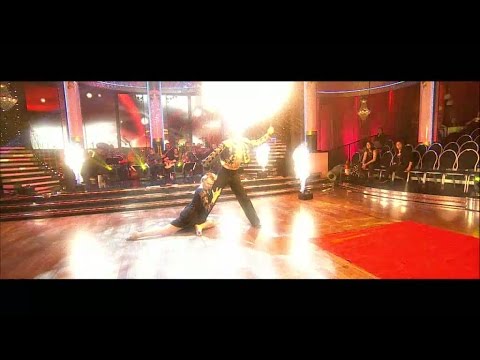 Arja Saijonmaa och Tobias Karlsson - Shownummer - Let’s Dance (TV4)