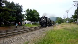 preview picture of video 'UP 844 at Webster Groves  -  6/2/2011'