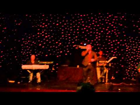 Mokhles Yousif singing at casino AZ Arabic songs 9/12/14