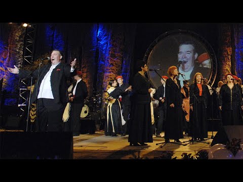 Daleko me biser mora - Vinko Coce i klapa Filip Dević  I  Poljud 2007