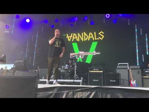 People that are going to hell - The Vandals @77Montreal, Montreal - 2017-07-28