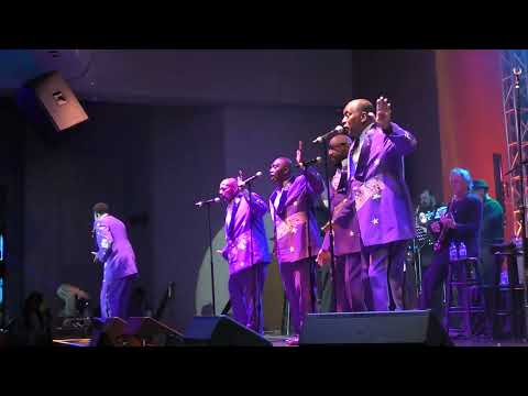 The Temptations Review Featuring Dennis Edwards "Papa Was A Rollin' Stone"