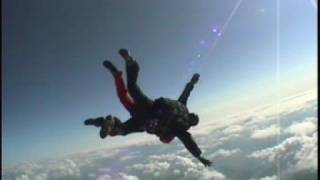 preview picture of video 'Fallschirmspringen by Skydive Colibri'