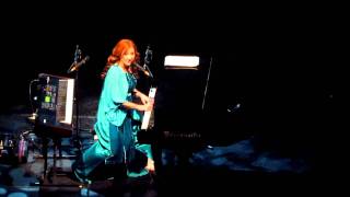 Tori Amos - Landslide
