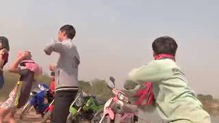 Download lagu Lagu Thailand Yang Viral Di Indonesia, nget tenget tenget tenget 😁 mp3