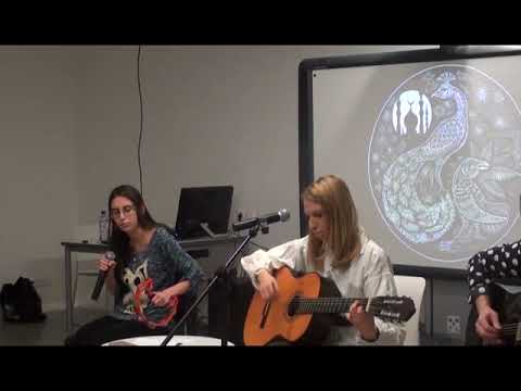 Eliza Spila un draugi - Es maza meitiņa