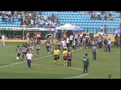 Ipatinga 2x2 Atlético (Mineiro 2011) - Galo entra em campo e Hino