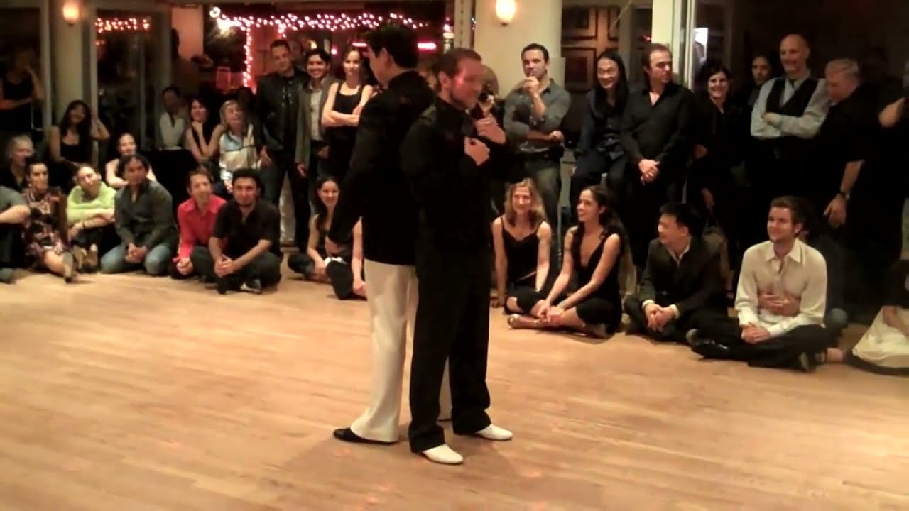 Vladimir Estrin and Meng Wang dance Francisco Canaro's Se dice de mí