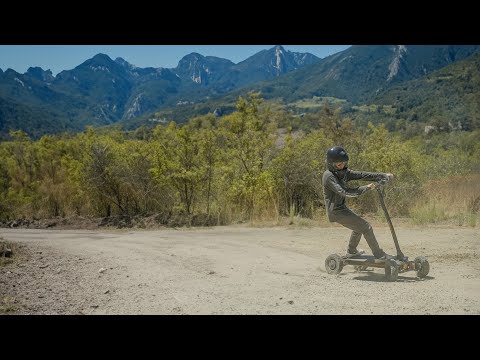 The X-Quad, a revolutionary Lean-To-Steer, 4-wheel e-board designed for performance & safety