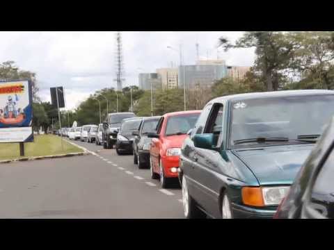 Comboio 762 Club Cars indo pro parque da cidade